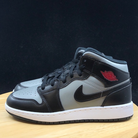 Nike Air Jordan 1 Mid GS Shadow Black Grey Gym Red White 554725-096 Size 5.5y - Picture 7 of 10